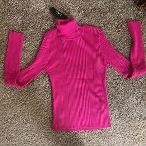 NWT hot pink lulus turtleneck!